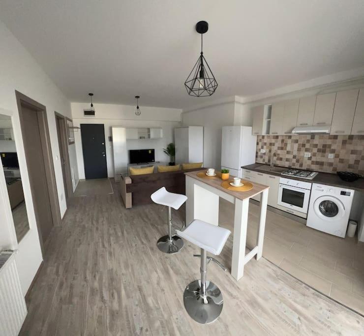 Td Apartments 2 Яш Екстериор снимка